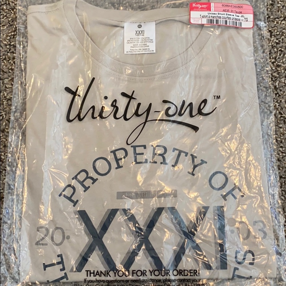 Thirty-One Taupe tshirt XL